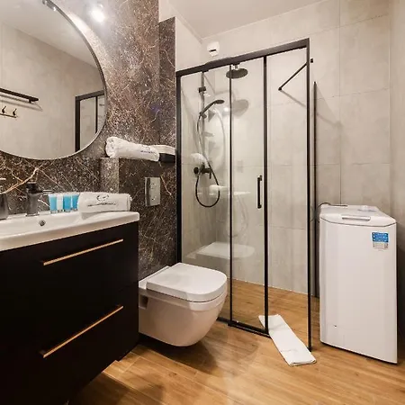 Eu - Zajezdnia - 2 Km Od Morza, Blisko Przystanku Tramwajowego Appartement